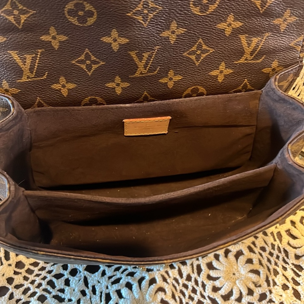 Louis Vuitton Monogram  Pochette Métis - Picture 9 of 12